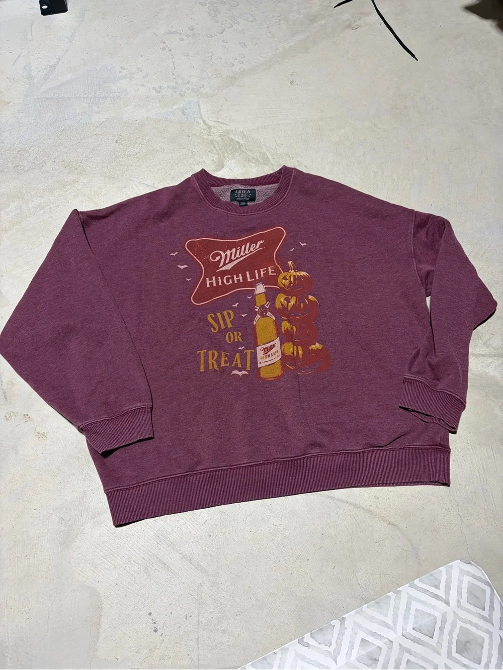 American Eagle Halloween shop Maroon Crewneck Sweatshirt pumpkin miller large